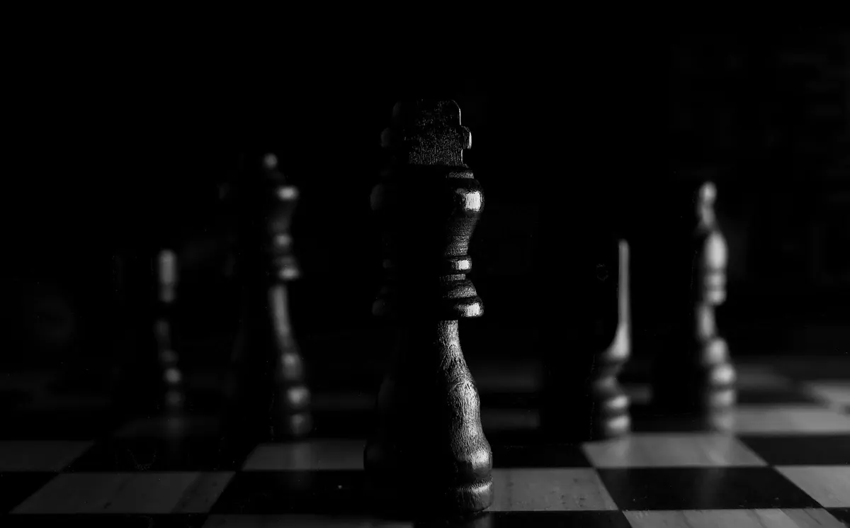 How to Checkmate with King and Queen: A Beginner's Step-by-Step Guide